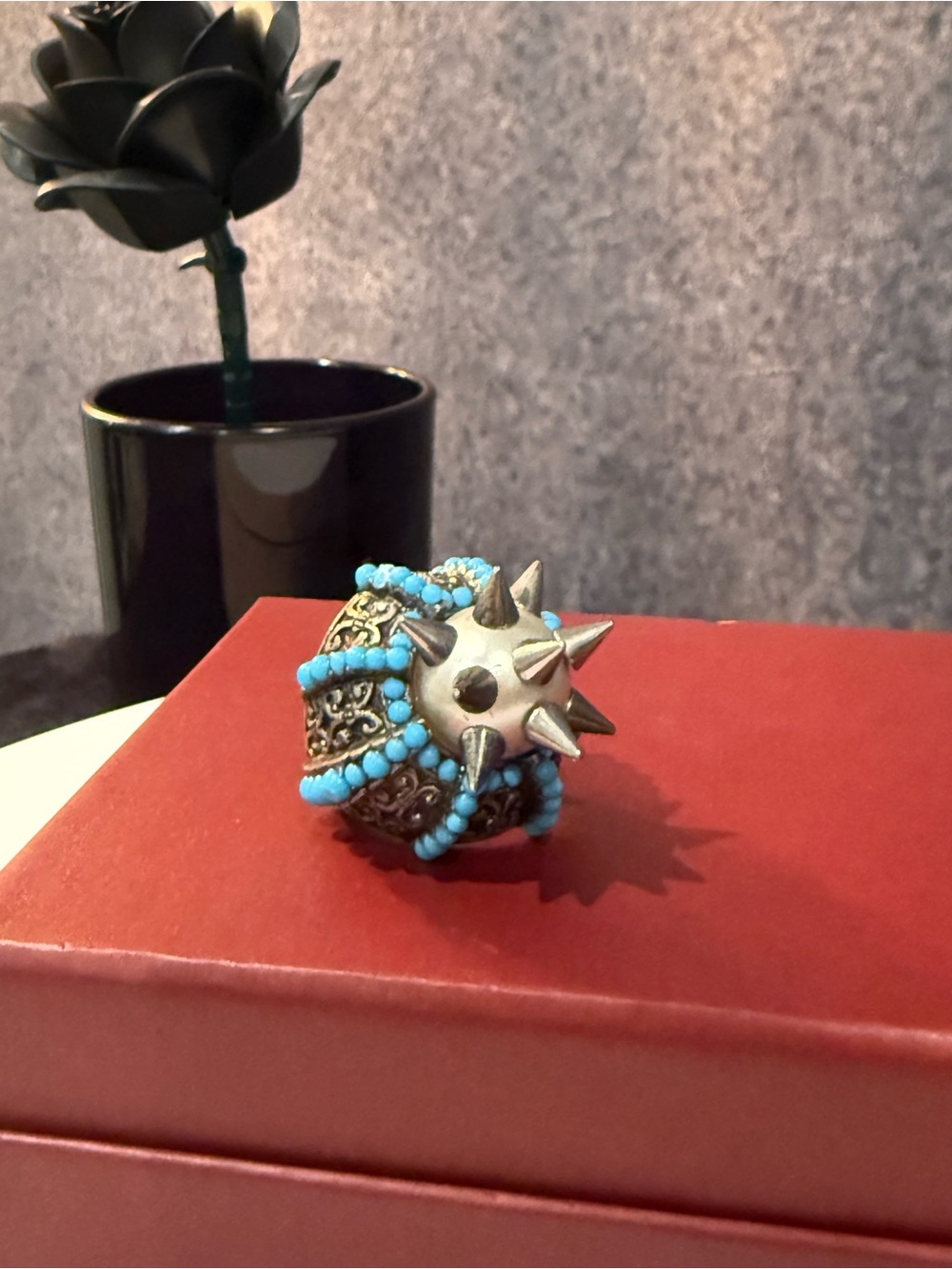 Gucci Rare Limited Edition Pearl Turquoise Spike Statement Ring - Picture 4 of 8